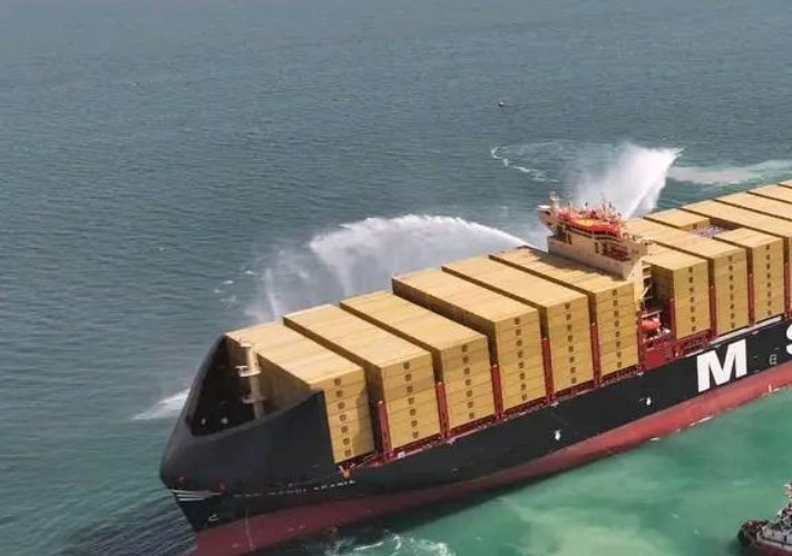 فائض الطاقة الاستيعابية يواصل خفض أسعار شحن الحاويات عالميًا