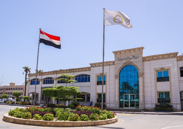 ميناء دمياط يشهد حركة نشطة: 13 سفينة جديدة وتداول 3.9 ألف حاوية ترانزيت خلال 24 ساعة