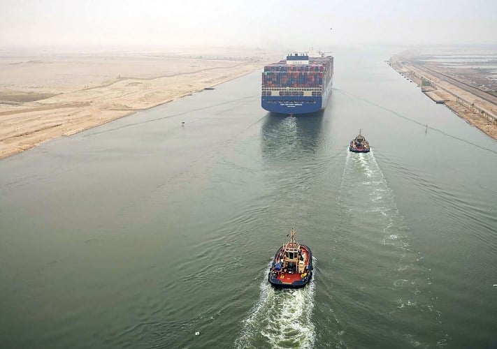 عبور عملاق الحاويات «CMA CGM SAINT GERMAIN».. بشرى بعودة كبرى الخطوط الملاحية لقناة السويس